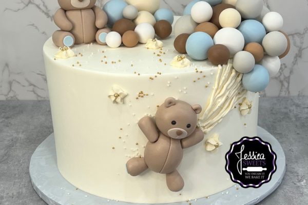 Bear Cake with balloons