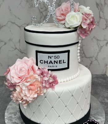 Birthday cake 50 chanel