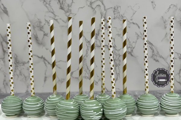 cake pops Light green cakepops