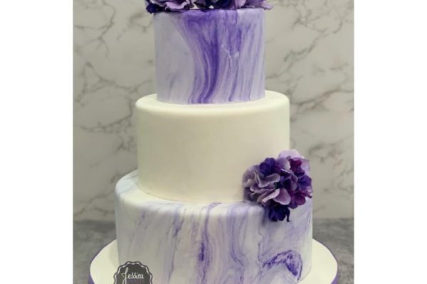engagment cake purple-fondant-min